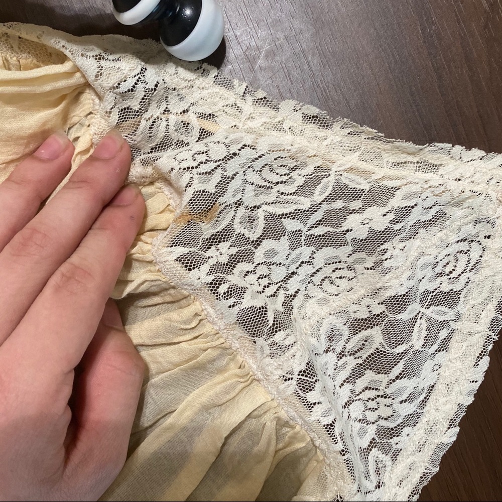 Lace cami - Picture 4 of 4